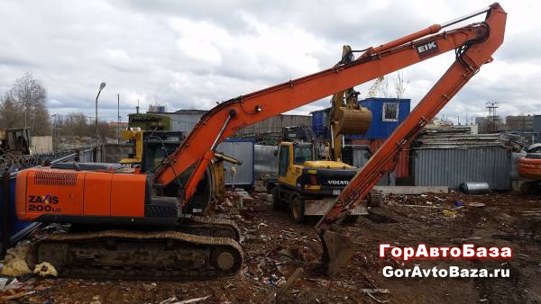Экскаватор Hitachi ZX200