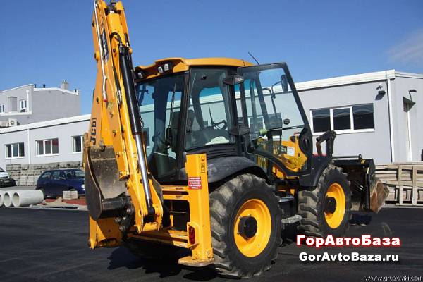 экскаватор-погрузчик JCB